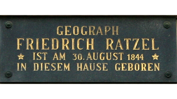 Gedenktafel für den Geographen Friedrich Ratzel 2014