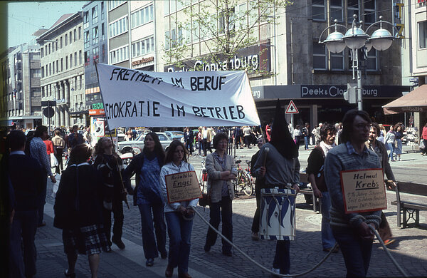 Aktion "Das Maß ist voll" am Marktplatz, 8. Mai 1982
