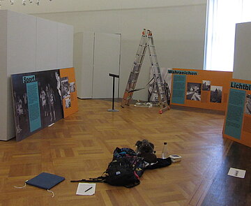 Aufbau einer Sonderausstellung