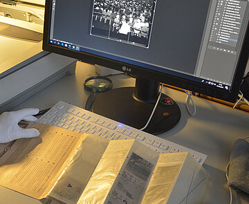 Digitalisierung von Kleinbildnegativen im Stadtarchiv