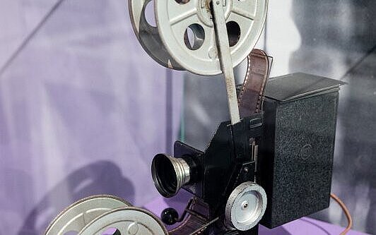 Kinematograph (Leihgabe des 3F Museum, Deidesheim), Gustai/pixelgrün